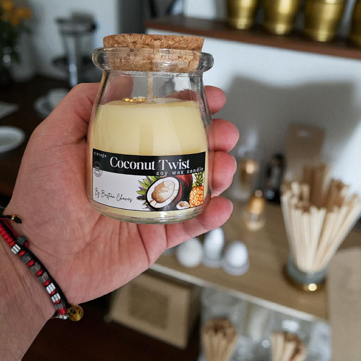 COCONUT TWIST - Vela Aromatica De Cera de Soya esencia de coco y piña estilo vintage