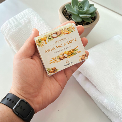 Jabon Botánico de Avena, Miel y Karité con Vitamina E 140 g [Hidratante, calmante y nutritivo]